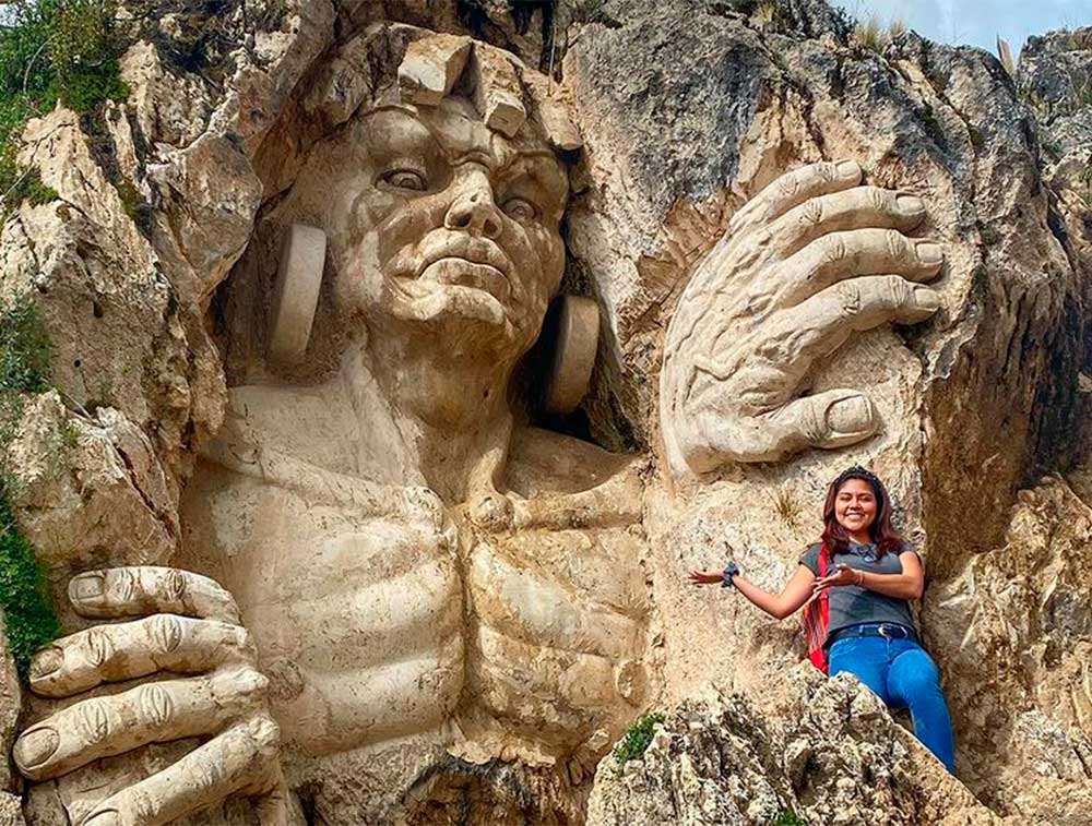 Cusco carved faces