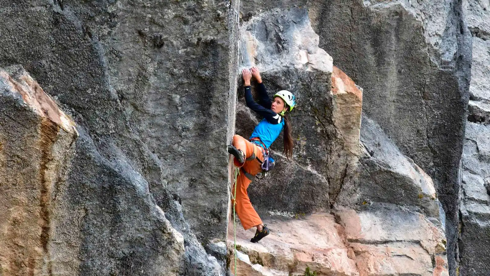 Diana Gomez climbing in Pitumarca
